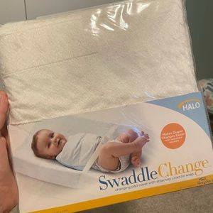 Halo Swaddle Change